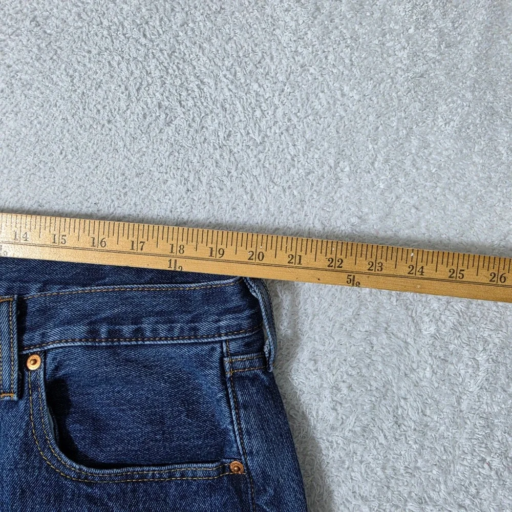 Levi's 501 Original Mens 40/32 Jeans Blue Straight Leg Button Fly Classic Fit